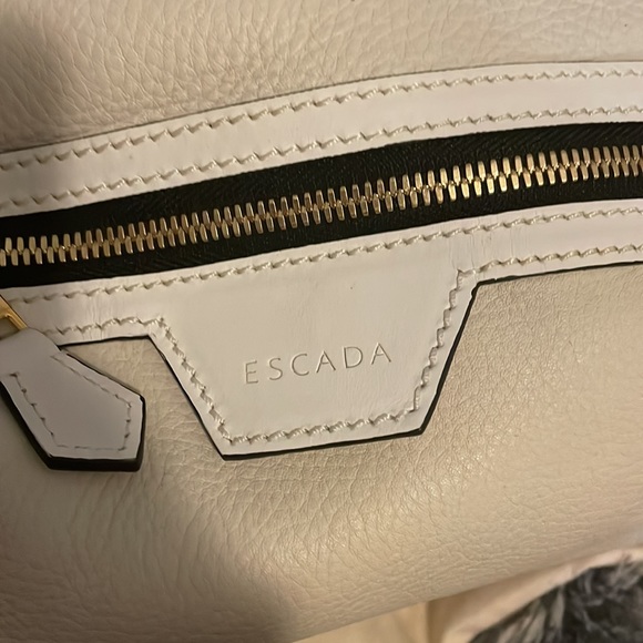 Escada small hobo bag - Picture 2 of 9